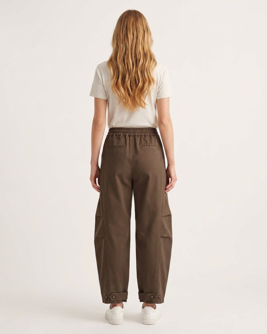 M JEANS CAMOU BARREL PANTS 129 CHOCOLATE