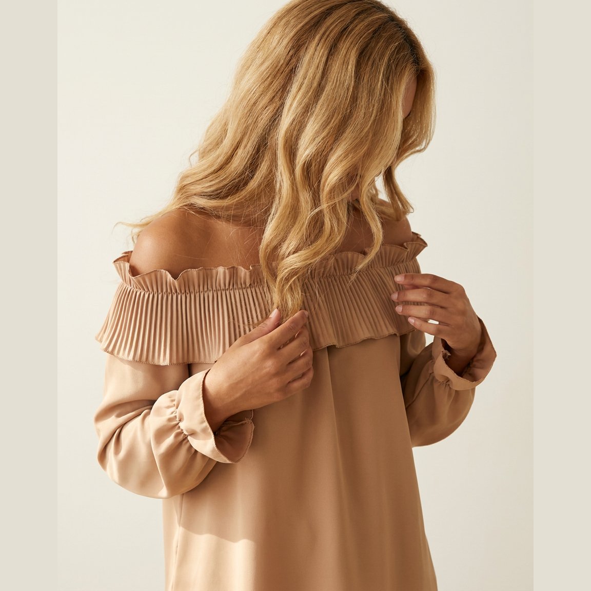 MARC LAUGE Frill / Plisse Off Shoulder BLOUSE/SHIRT 27 SAND