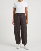 M JEANS CAMOU BARREL PANTS 129 CHOCOLATE