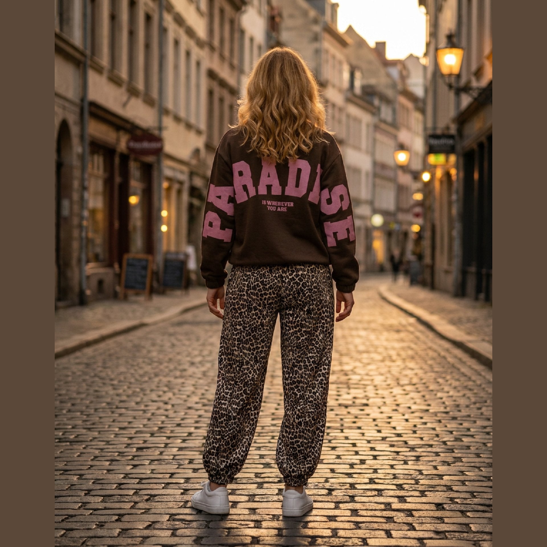 MOONDUST Moondust Paradise Sweat | Zip Front Relaxed Sweatshirt BLOUSE/SHIRT 129 CHOCOLATE